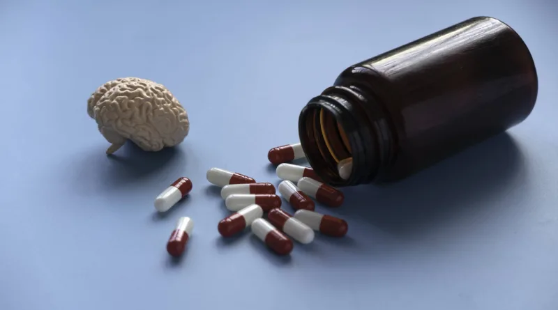 ADHD medication vs nootropics, natural Adderall alternatives 2025, best supplements for focus and memory, safe brain boosters without prescription, modafinil vs Adderall comparison