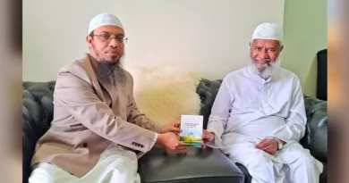জাকির নায়েকের সঙ্গে আহমাদুল্লাহর সাক্ষাৎ জাকির নায়েকের সঙ্গে আহমাদুল্লাহর সাক্ষাৎ