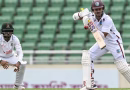 আলোকস্বল্পতায় দ্বিতীয় দিনের খেলা শেষ আলোকস্বল্পতায় দ্বিতীয় দিনের খেলা শেষ